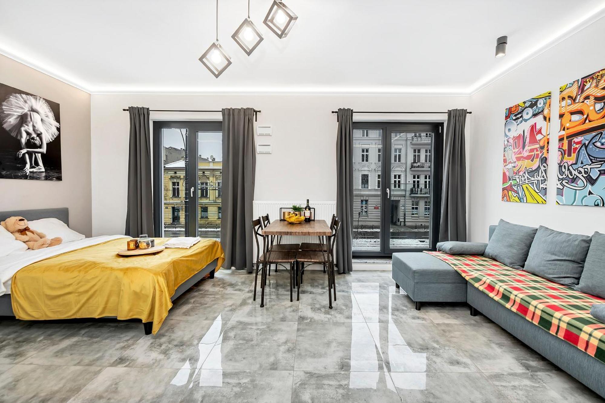 Lumina Comfy Apart Near The Railway Station 罗兹 外观 照片