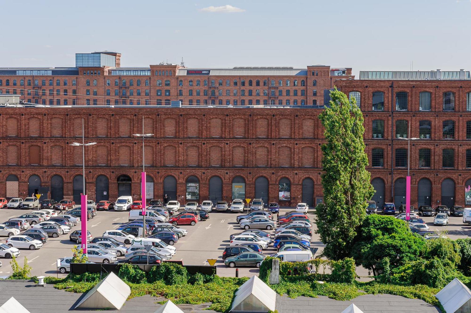 Lumina Comfy Apart Near The Railway Station 罗兹 外观 照片