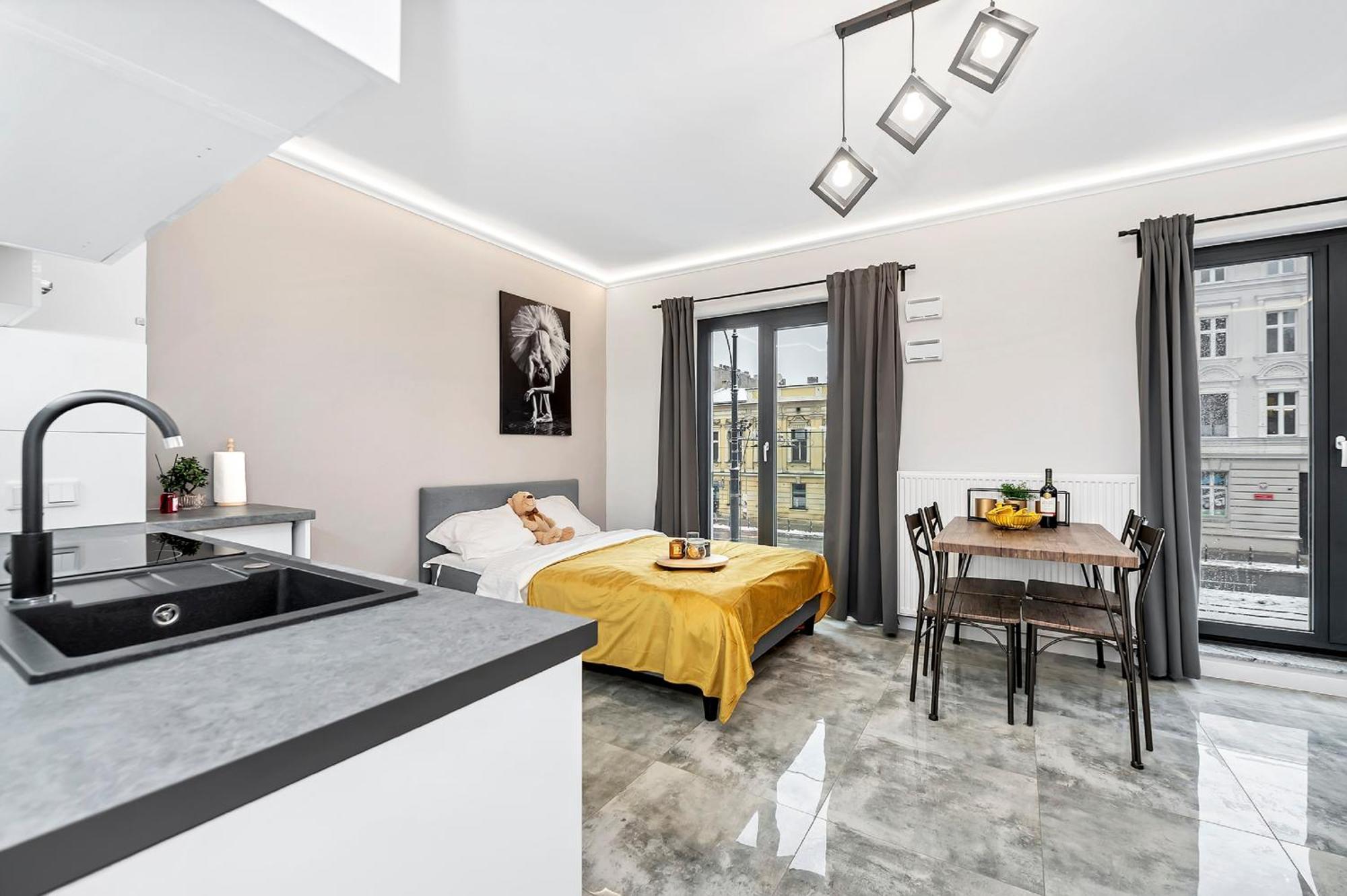 Lumina Comfy Apart Near The Railway Station 罗兹 外观 照片